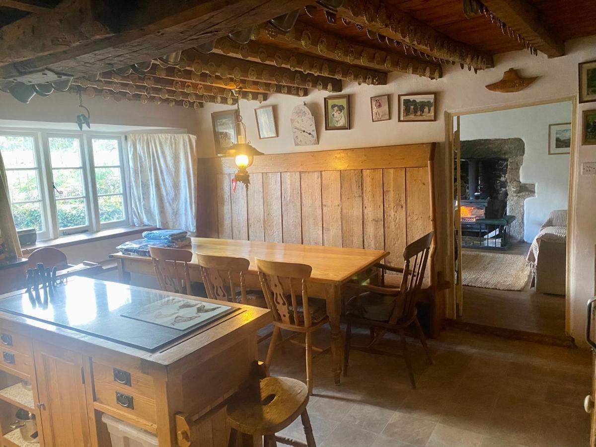 Corndonford Farm Bed & Breakfast นิวตันแอบบ็อต ภายนอก รูปภาพ